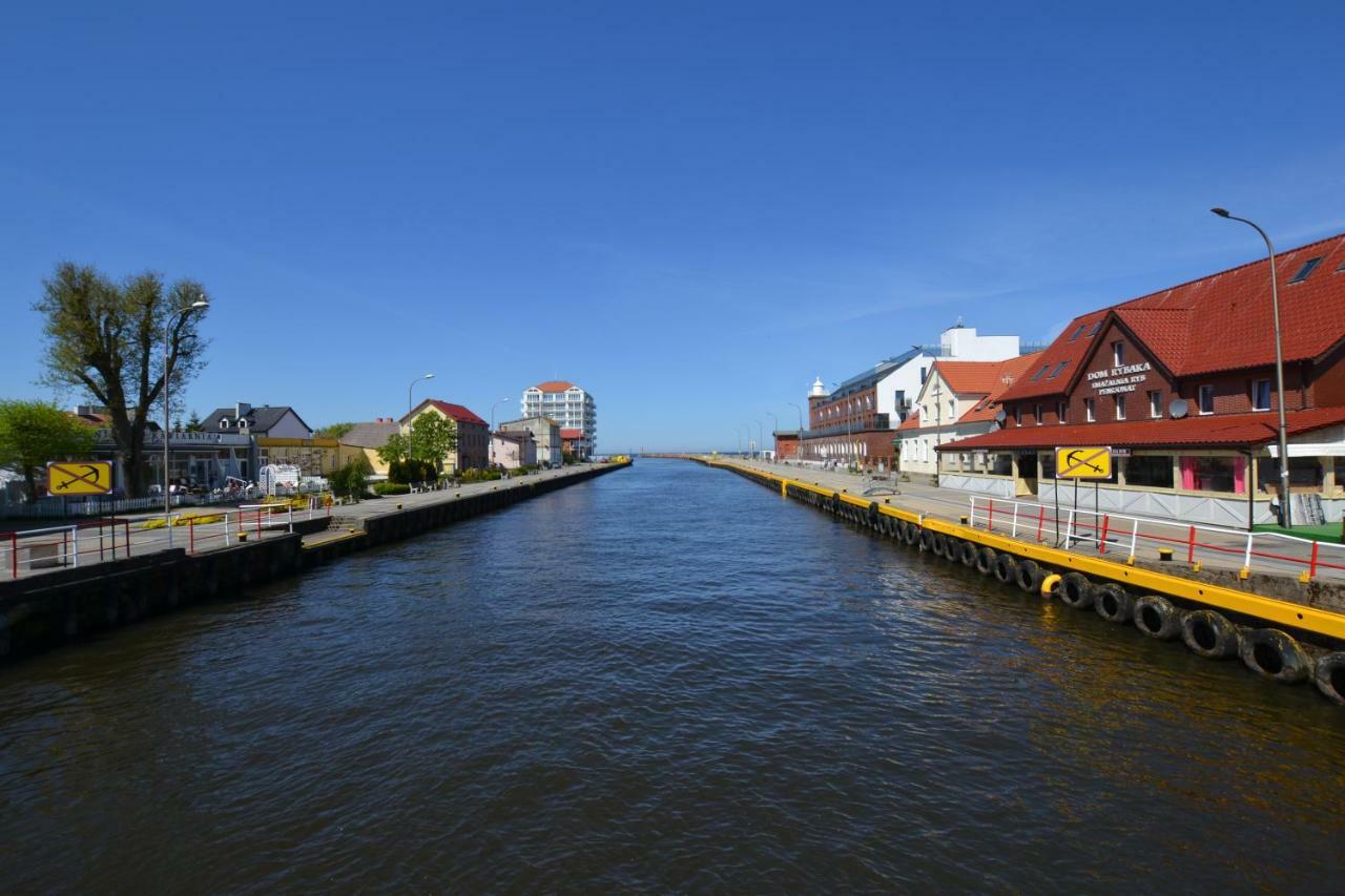 Darlowko Apartament Morski Экстерьер фото